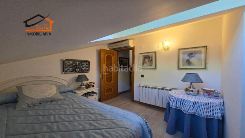 Foto 1b1536e9-7bf7-4c1f-9284-02a63b417290. Casa adossada amb xemeneia calefacció aparcament a Leganés