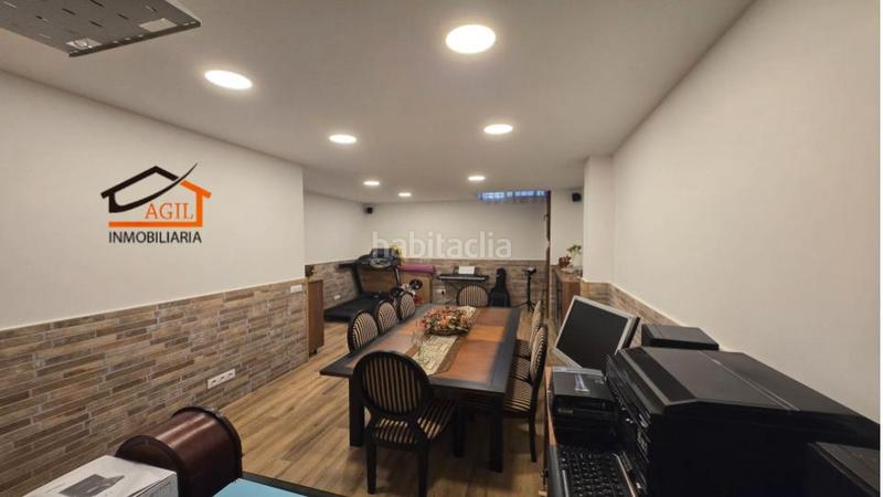 Foto 55d2d137-2cb2-4488-a137-c3fb143d6e15. Casa adossada amb xemeneia calefacció aparcament a Leganés
