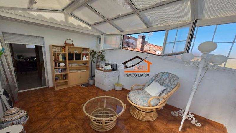 Foto 7d360be8-3225-45a9-b4ca-7d210fd0b5e9. Casa adossada amb xemeneia calefacció aparcament a Leganés