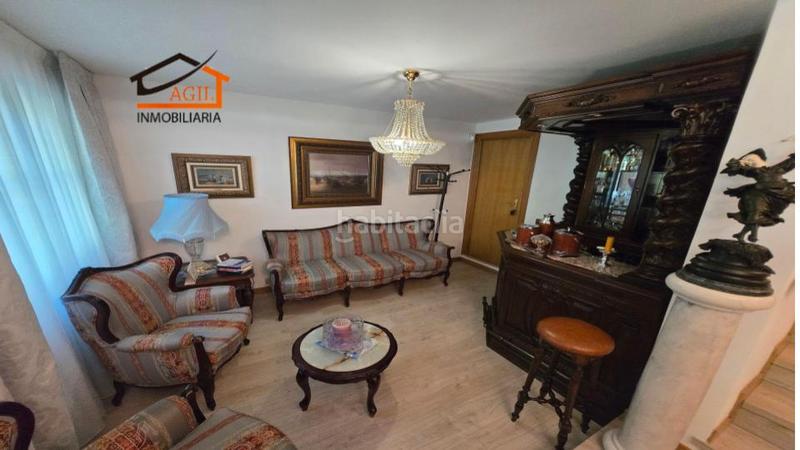 Foto 9d879637-0ca2-451f-b0ac-02992fe74230. Casa adossada amb xemeneia calefacció aparcament a Leganés