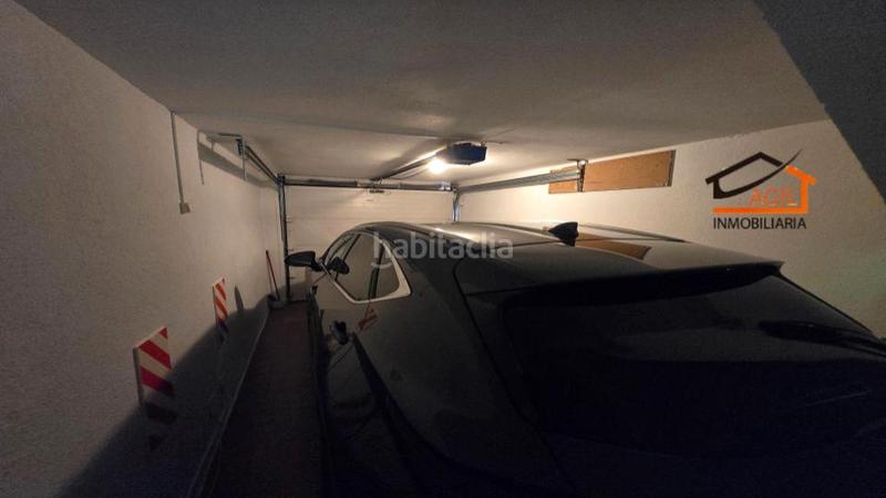 Foto bd1a82de-b9b6-4aaf-9c2f-82e494c56c55. Casa adossada amb xemeneia calefacció aparcament a Leganés
