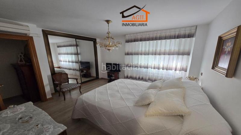 Foto cc059de5-929f-4f8e-8de1-bdeb57c0af26. Casa adossada amb xemeneia calefacció aparcament a Leganés