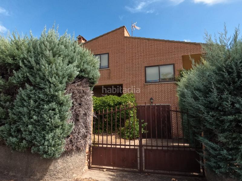 Foto 9e202344-c026-4081-9dad-07c17caab4a6. Xalet amb xemeneia calefacció a Barraco (El)