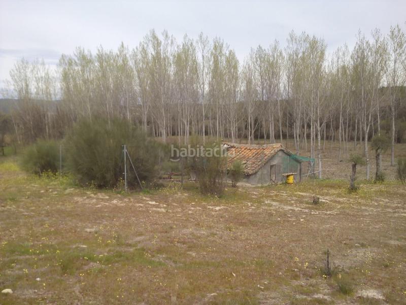 Foto a29c15c0-45a6-46a8-9597-12d73b0673d0. Fondo rustico in m-507 20 in Aldea del Fresno