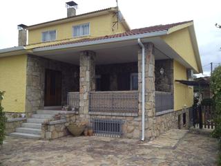 Xalet a Carretera de madrid 20. En aldea del fresno, fantástico chalet en casco urbano