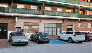Local Comercial a Avenida de juan carlos i 32t. Villa del prado, 2 locales comerciales con licencia para cambio