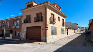 Xalet a Carretera de madrid 20. Aldea del fresno, estupendo chalet junto a plaza de la constituc