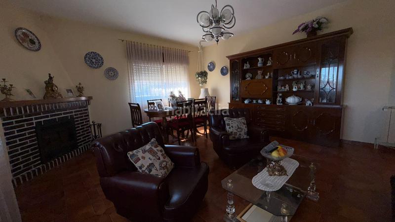 Foto 1e8cb67f-6828-4c36-b4c5-f3ea626120d5. Chalet en carretera de madrid 20 , chalet independiente en zona residencial en Aldea del Fresno
