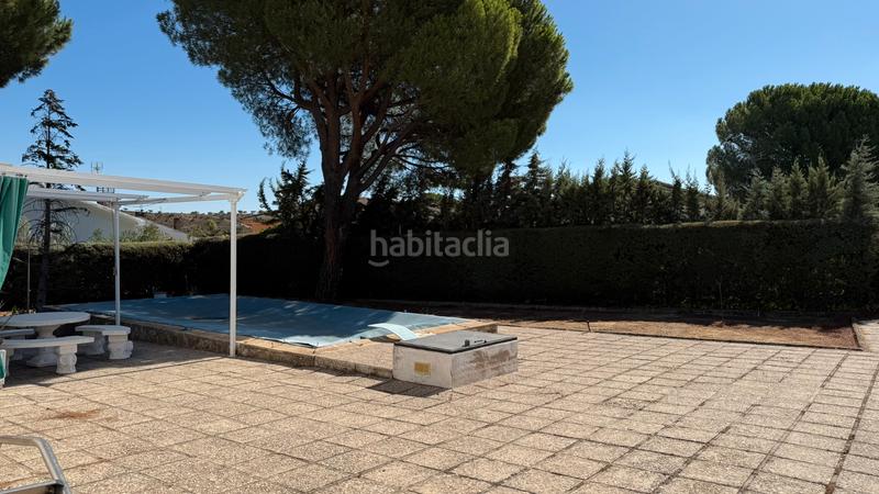 Foto 5d40e496-fe49-480f-a8a5-34da25da8881. Chalet en carretera de madrid 20 , chalet independiente en zona residencial en Aldea del Fresno