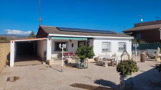 Xalet en Calalberche. Chalet independiente reformado