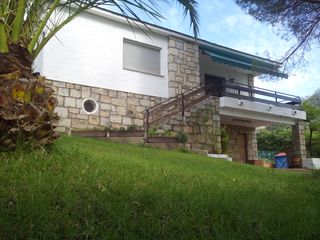 Chalet  Avenida del encinar 2b. Villa del prado, urb. encinar del alberche, fantastico chalet re