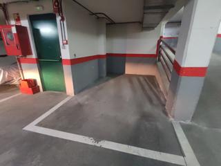 Aparcament cotxe a Calle de las peñuelas 30