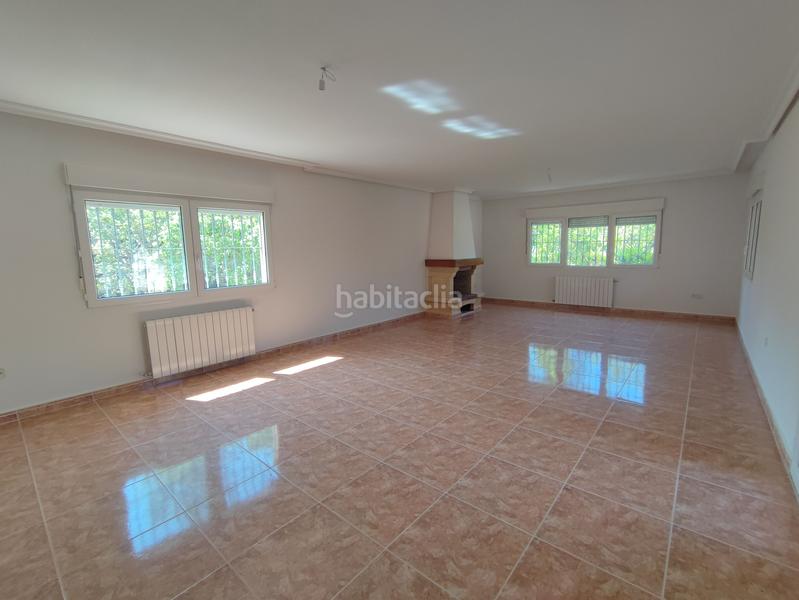 Foto 6f06db66-b536-4794-b8f7-f7bb0b283a08. Chalet con riscaldamento parcheggio in Colonia Torrelodones