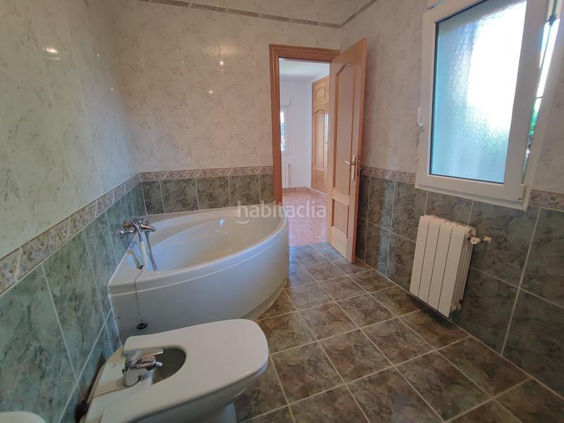 Foto d8a7387c-fb65-4a1a-be9f-e498bd00e59d. Chalet con riscaldamento parcheggio in Colonia Torrelodones