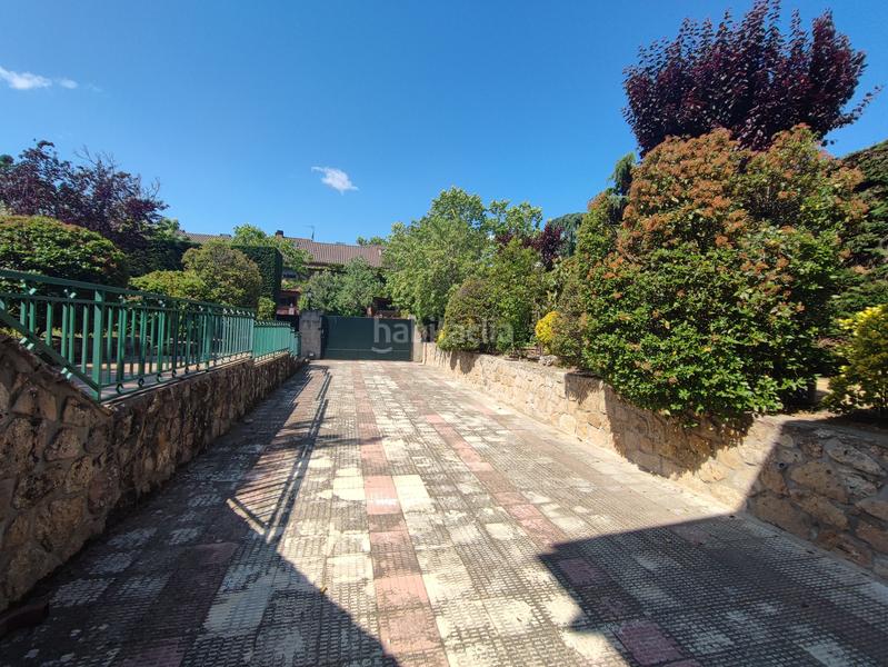 Foto f6b804b0-b84f-49ff-bbc9-7276efc9cee8. Chalet con riscaldamento parcheggio in Colonia Torrelodones