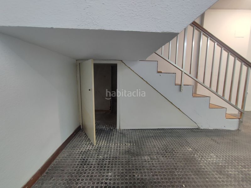 Foto 43e82221-bff1-4bc7-ad5c-f1989fe77bd8. Local comercial a Moscardó Madrid