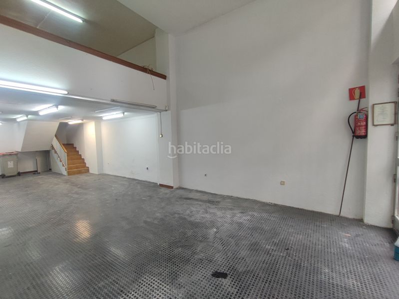 Foto f62609cd-2aee-44d2-9ee6-a1f13c0ce018. Local comercial a Moscardó Madrid