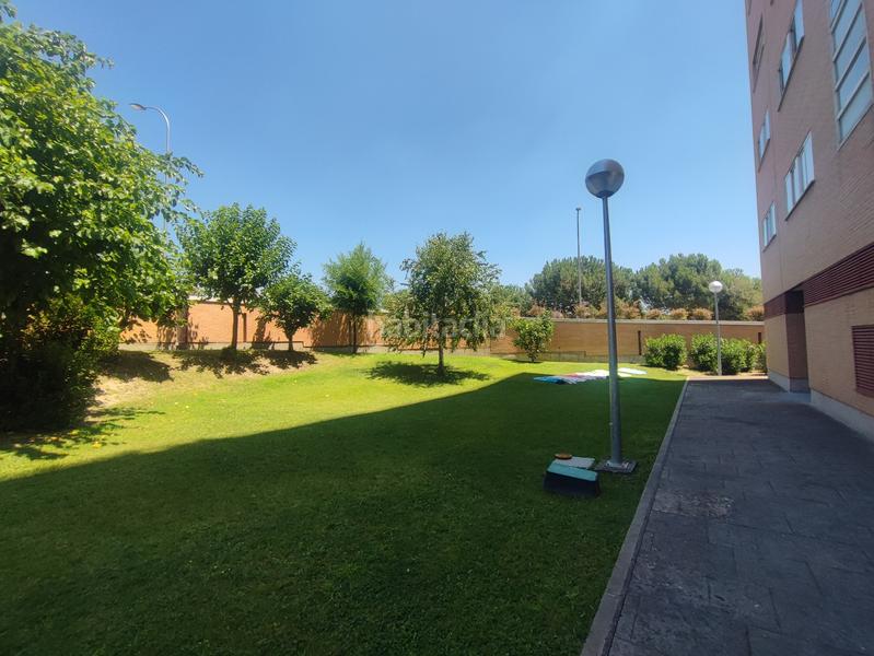Foto 80878df3-b398-4277-9742-e9a53d0606f9. Appartamento con riscaldamento parcheggio piscina in Madrid