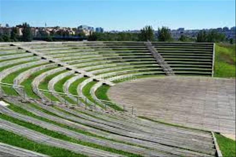 Foto b04f243d-bba3-46c7-a042-5f15bb5ade50. Appartamento con riscaldamento parcheggio piscina in Madrid