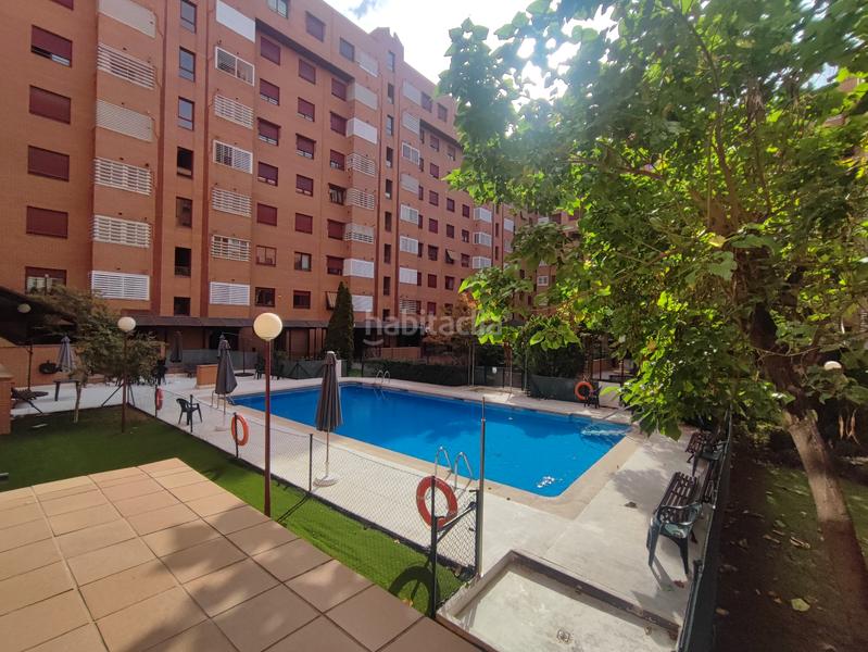 Foto 13a590fb-8eed-4e7e-8b74-ef5080988c74. Flat with heating parking pool in Acacias Madrid