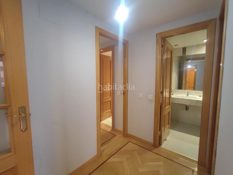 Foto 249dcffd-e723-455a-a45c-5de818218e7a. Flat with heating parking pool in Acacias Madrid