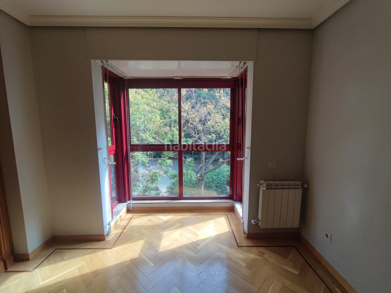 Foto 3393fcf2-2da2-4800-8b10-dfeca6a38b5a. Flat with heating parking pool in Acacias Madrid