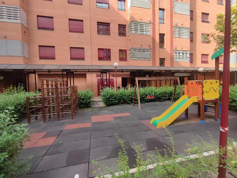 Foto 3f0268e8-1f44-4243-ab6f-985974d55aae. Flat with heating parking pool in Acacias Madrid