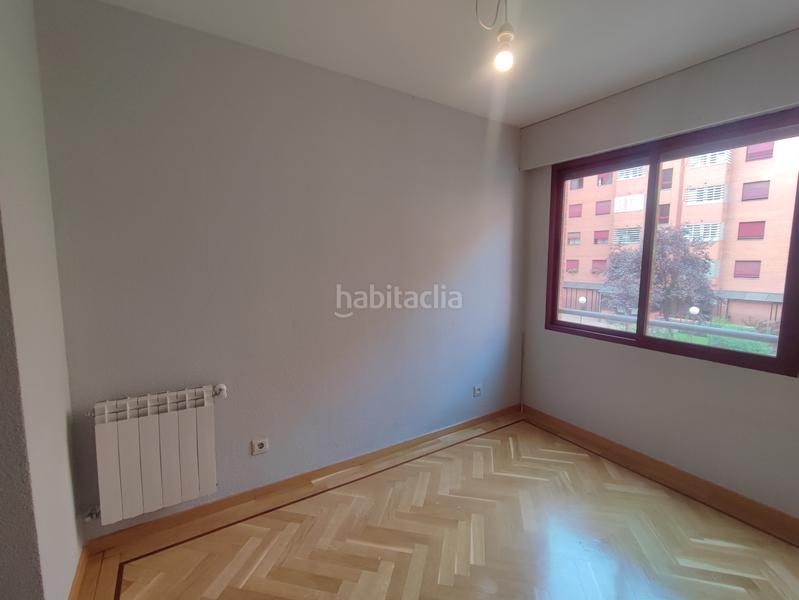 Foto 4178d8de-bd94-4ad9-b306-2a2778f20ba4. Flat with heating parking pool in Acacias Madrid