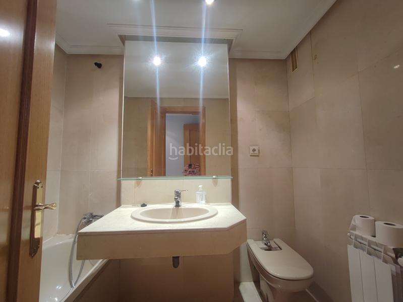 Foto 6ab343d5-9117-41bc-9c43-04598f2e9c8b. Flat with heating parking pool in Acacias Madrid