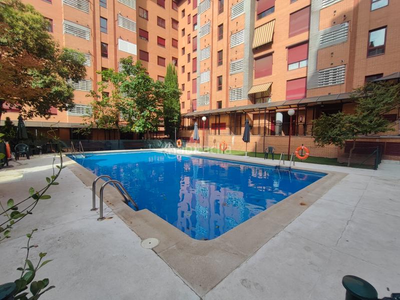 Foto 94d03af4-2c91-43b5-a022-30220a131039. Flat with heating parking pool in Acacias Madrid