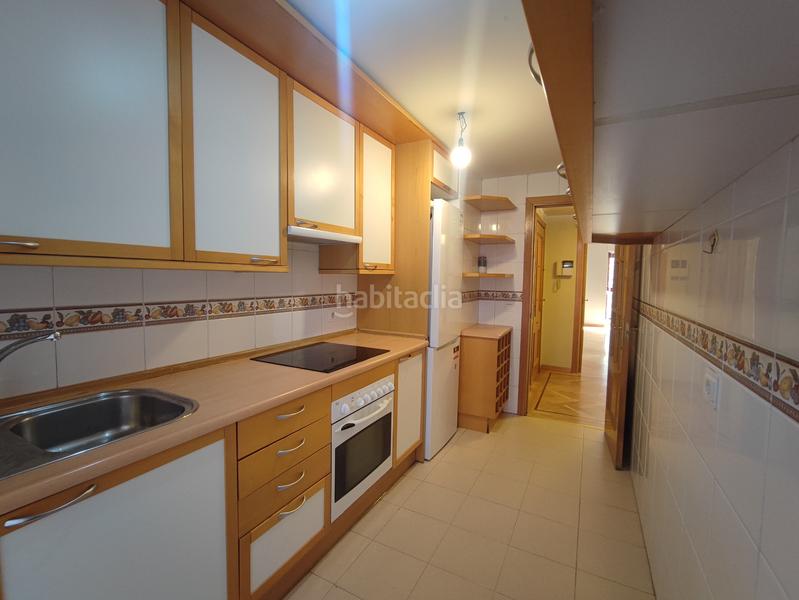 Foto 99c0b459-b639-4071-92e1-2f267940d814. Flat with heating parking pool in Acacias Madrid