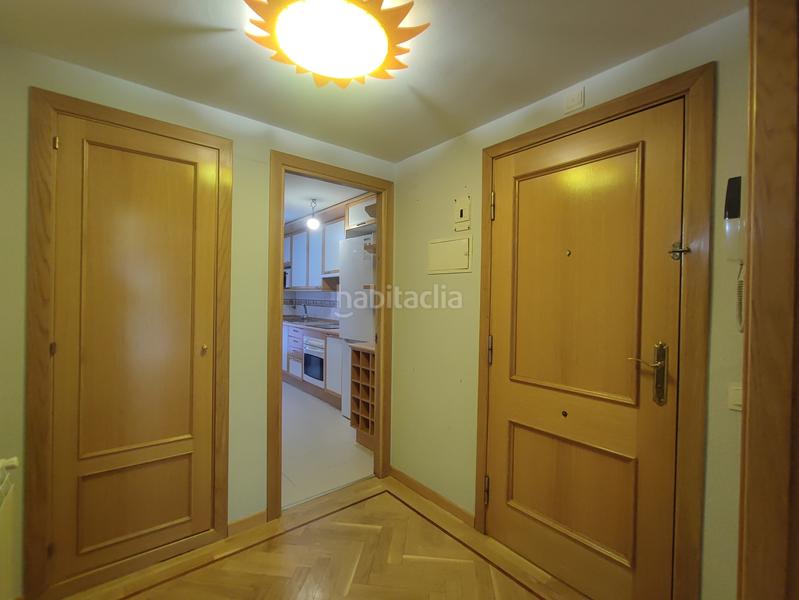 Foto e897fda4-018b-494c-9667-f1e066dce653. Flat with heating parking pool in Acacias Madrid