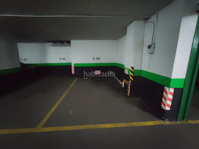 Foto f5e81a04-6c63-4ff3-97f3-d20c2dd5e322. Flat with heating parking pool in Acacias Madrid