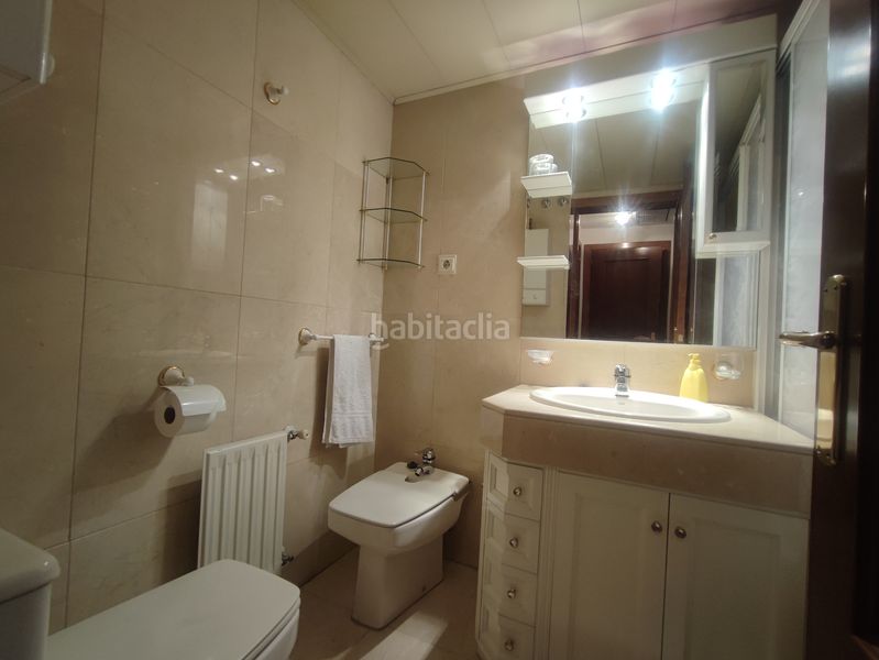 Foto f6581fc6-f327-4d56-8a52-80fb2325c7b8. Pis amb calefacció aparcament piscina a Acacias Madrid