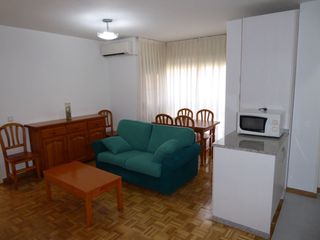Alquiler Apartamento  Calle de las naves. Apartamento amueblado, con garaje. piscina comunitaria en la cub