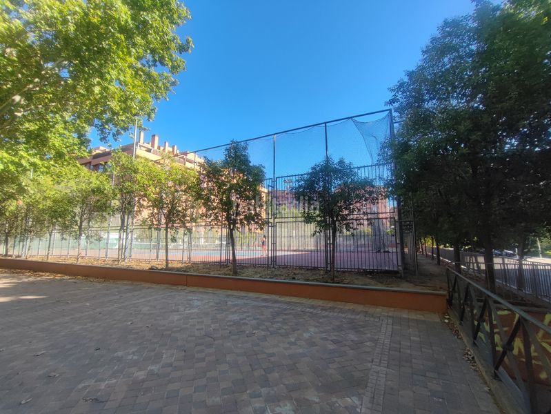 Foto ab1f645a-2607-48b5-a535-0df411fa471f. Flat with heating parking in Acacias Madrid