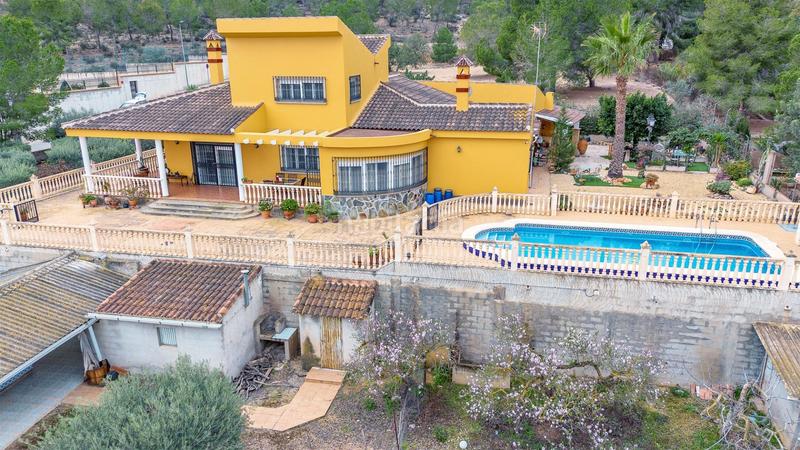 Foto 7b8ab4bf-865b-4416-8dc2-97abf2b5e14c. Chalet mit heizung parking pool in Montepinar - La Aparecida - Raiguero Orihuela