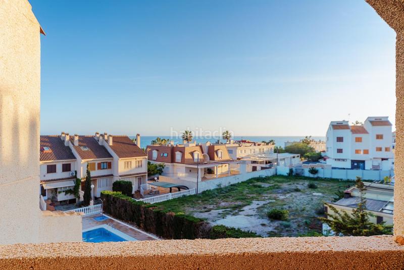 Foto f6299d20-32a7-401c-a96a-e8cb1290a087. Apartament amb aparcament piscina a calas Santa Pola este Santa Pola