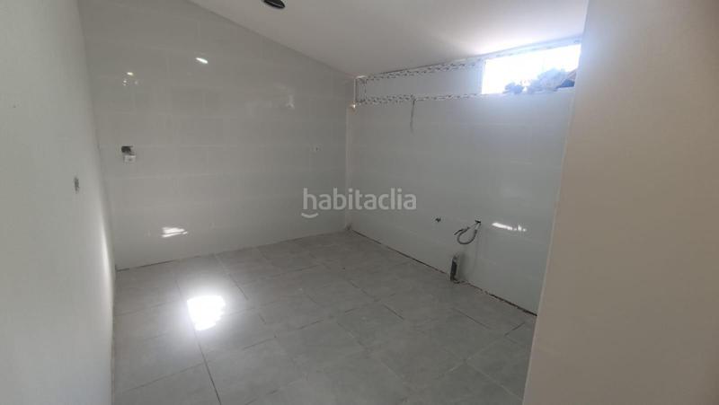 Foto 635ab19f-a51d-4e84-9b8e-5daedd45ad4c. Local comercial inversión única en plaza manila! en Alicante