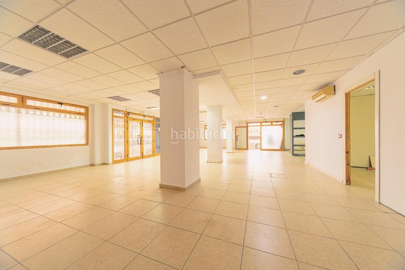 Foto 69153560-e286-4e4b-a64a-db19ab6a601a. Local comercial  espacioso en denia oportunidad en Dénia