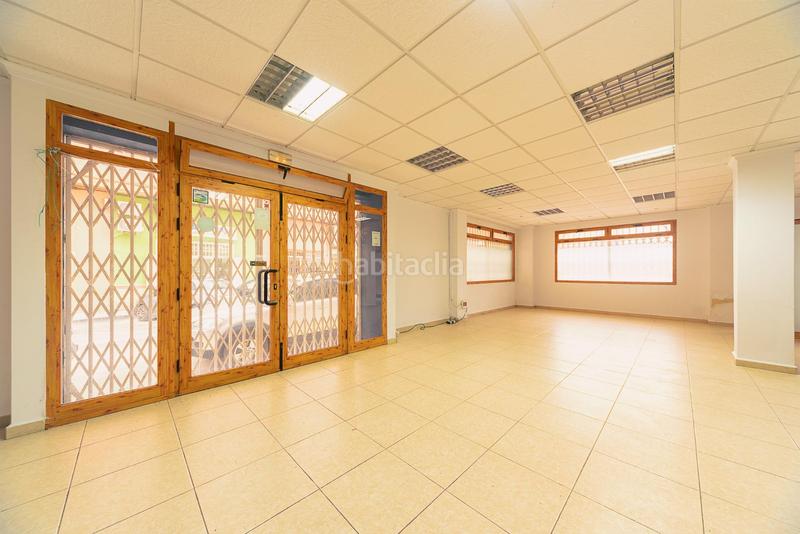Foto 97ebf93a-33ab-41f7-bfd0-82064b43f3d2. Local comercial  espacioso en denia oportunidad en Dénia