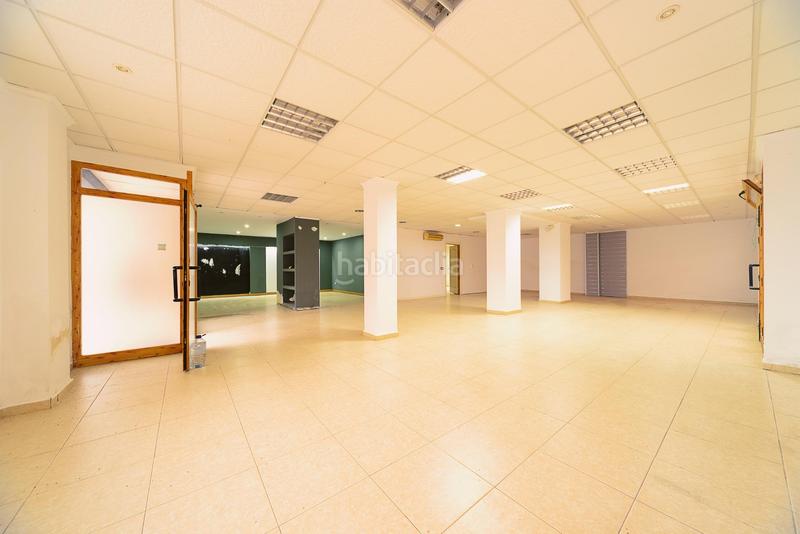 Foto ecf21a26-00f2-46a0-a903-8e715f317ed4. Local comercial  espacioso en denia oportunidad en Dénia