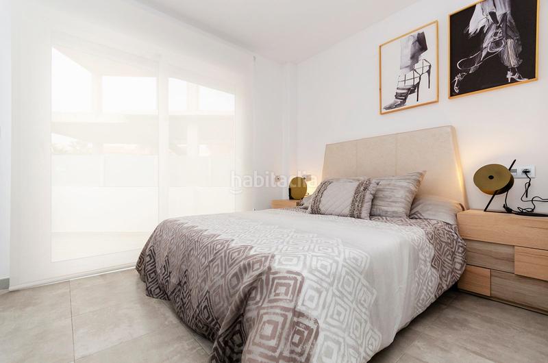 Foto 5c683c0e-1246-4189-8276-87073b0f8a85. Finca rústica adosado en Zona Carrefour - Urbanizaciones Torrevieja