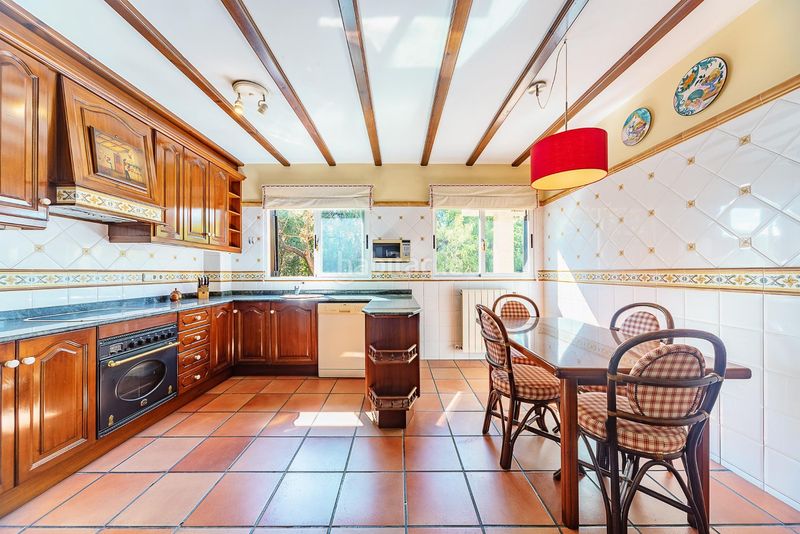 Foto f397cf3a-1c4c-4d54-b8c1-5f02761f33a8. Xalet amb calefacció aparcament a Campo Alto-Club de Campo Elda