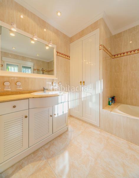 Foto b0c1d6f4-8551-439f-ad7e-3a7442f58285. Xalet amb calefacció aparcament piscina a Las Rotas / Les Rotes Dénia