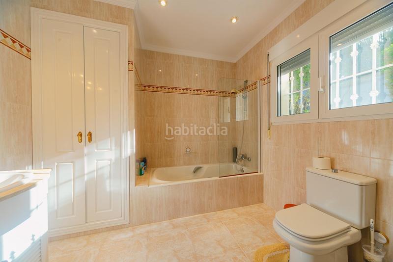 Foto e52968c4-c19d-44f5-9539-a326ff5fb6bf. Xalet amb calefacció aparcament piscina a Las Rotas / Les Rotes Dénia