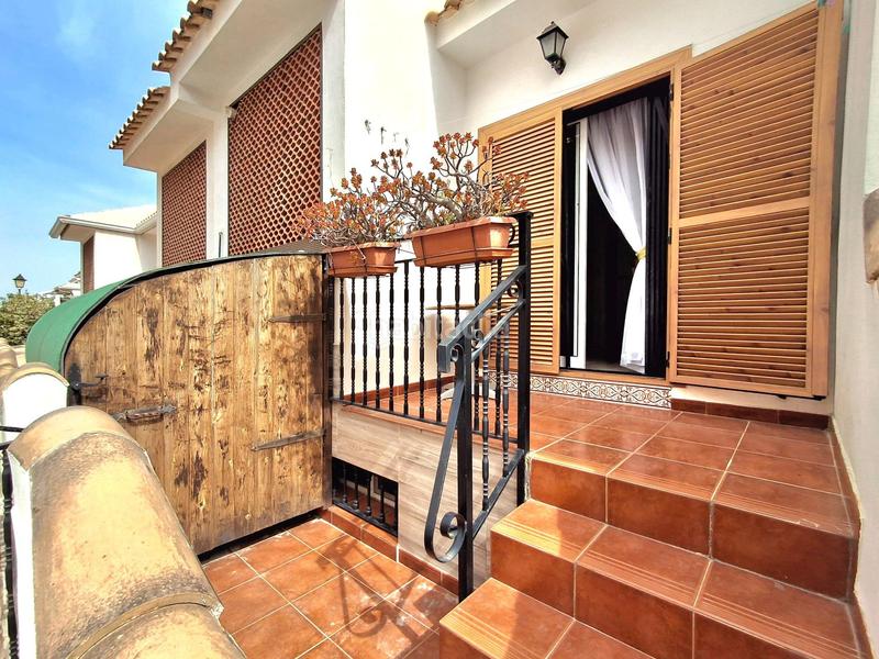 Foto 085c71e7-54fa-4094-84d1-3a4bc39d6ba7. Casa adosada adosado en gran alacant en Monte Faro-Altomar II Santa Pola