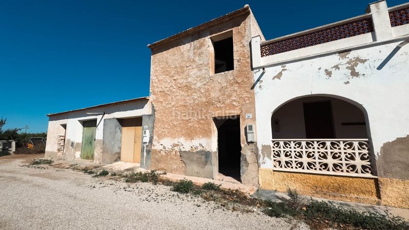 Foto d68b14f9-c965-4aaf-a123-dd6fbcc46ee3. Casa adossada a Albatera