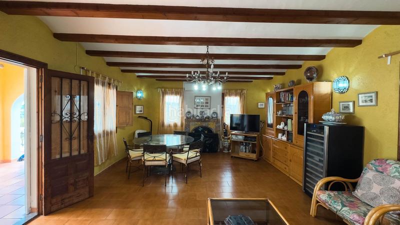 Foto 0d2ae1e9-7317-44f7-8feb-1d5b0c7db4c2. Xalet amb aparcament piscina a Paichi Moraira