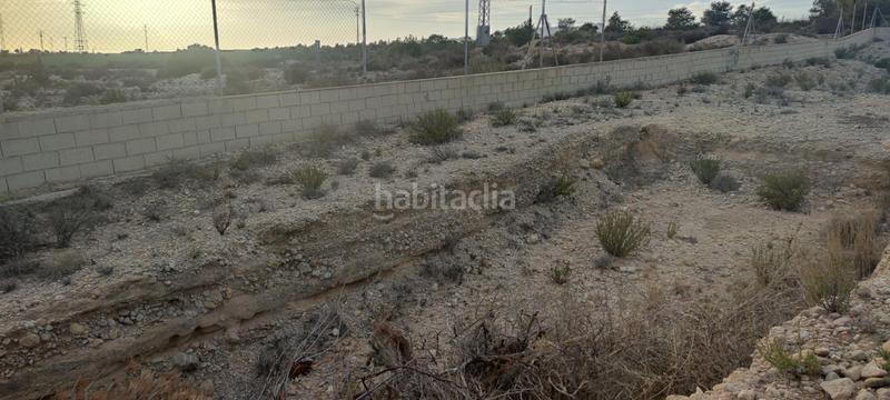 Foto 1f332a4f-eeb2-4902-9e77-ae2157a9b0d3. Residential plot in Peña de las Águilas Elche / Elx